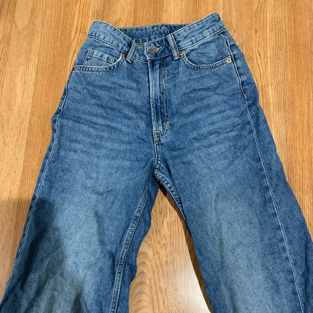 h&m high waisted, wide legged jeans